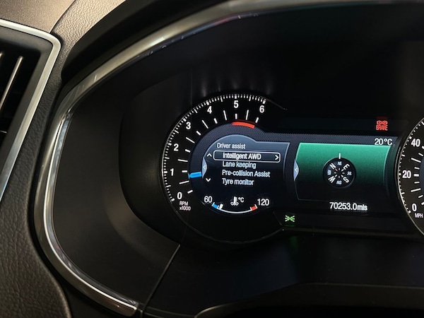 Used Ford Edge 2016 for sale - 75502863: Photo 30