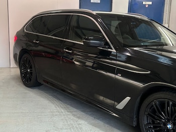 Used BMW 5 Series 2017 for sale - 76900752: Photo