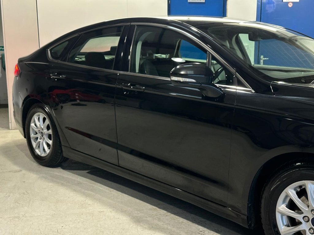 Used Ford Mondeo 2018 for sale - 76655176: Photo 3