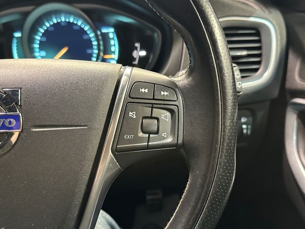 Used Volvo V40 2014 for sale - 77227453: Photo 12