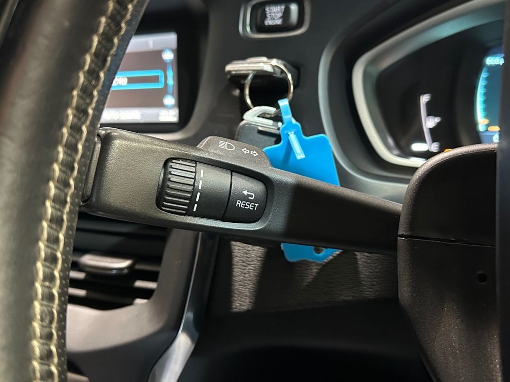 Used Volvo V40 2014 for sale - 77227453: Photo 14