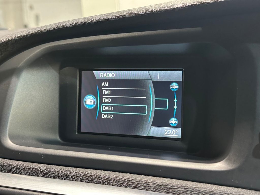 Used Volvo V40 2014 for sale - 77227453: Photo 17