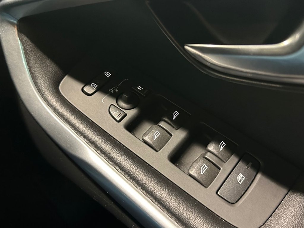 Used Volvo V40 2014 for sale - 77227453: Photo 27