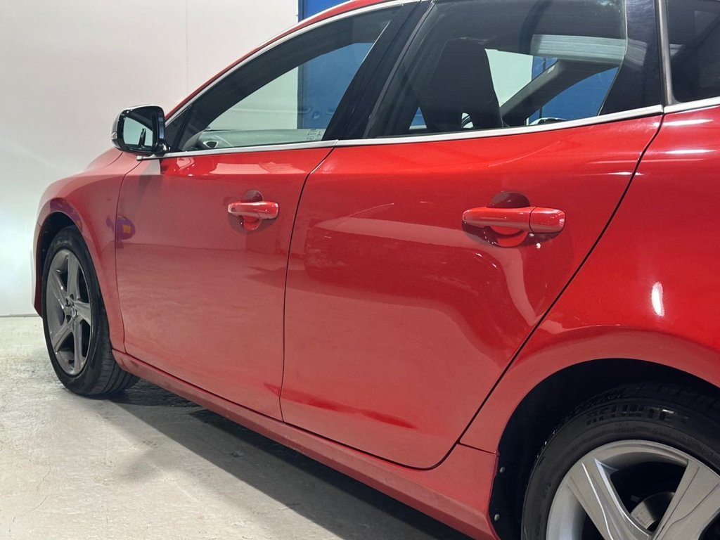 Used Volvo V40 2014 for sale - 77227453: Photo 4