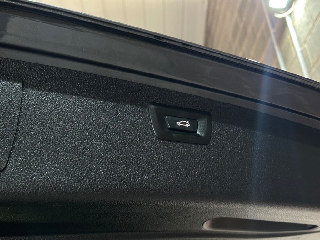 Used BMW 3 Series 2017 for sale - 76798102: Photo 12