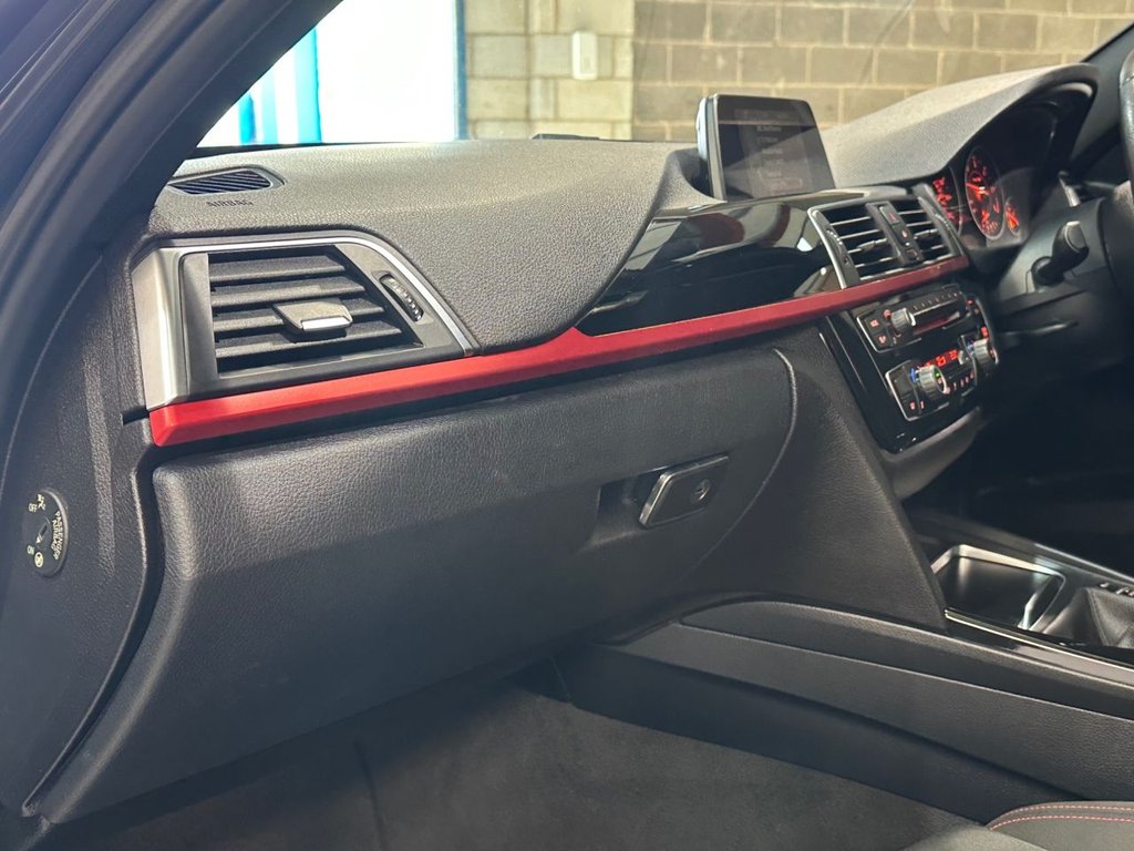 Used BMW 3 Series 2017 for sale - 76798102: Photo 8