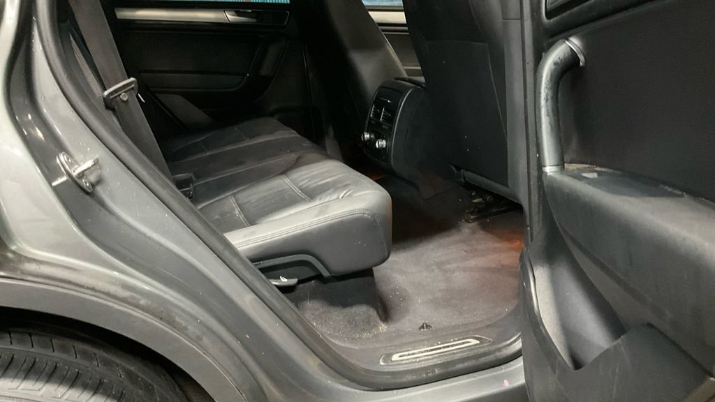 Used Volkswagen Touareg 2017 for sale - 76923891: Photo 7
