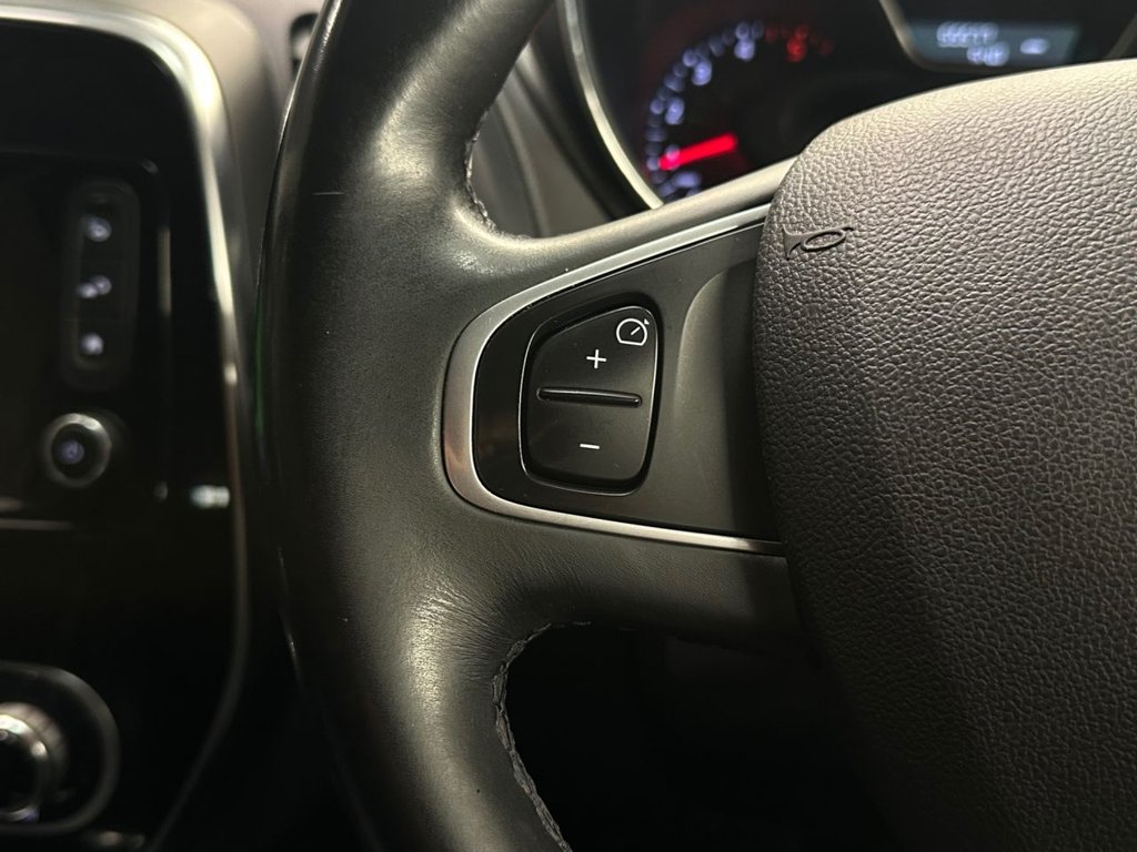 Used Renault Captur 2018 for sale - 76048193: Photo 24