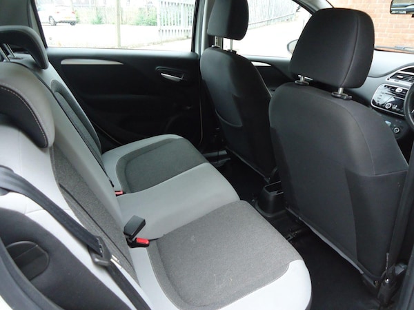 Used Fiat Punto 2012 for sale - 75667957: Photo 13