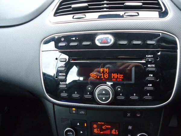Used Fiat Punto 2012 for sale - 75667957: Photo 22