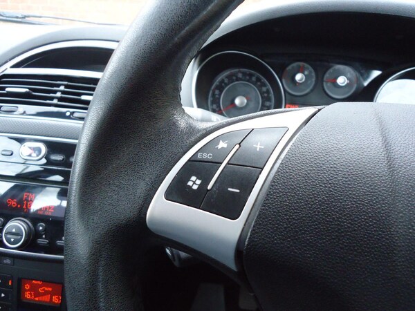 Used Fiat Punto 2012 for sale - 75667957: Photo 23