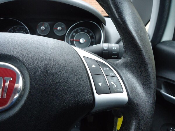 Used Fiat Punto 2012 for sale - 75667957: Photo 26