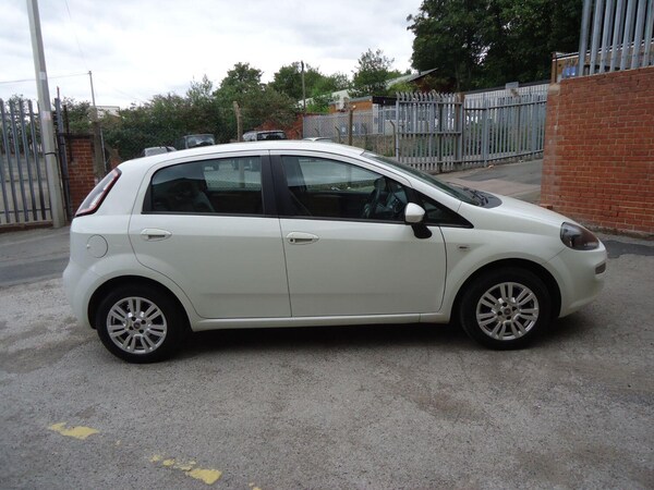 Used Fiat Punto 2012 for sale - 75667957: Photo 4