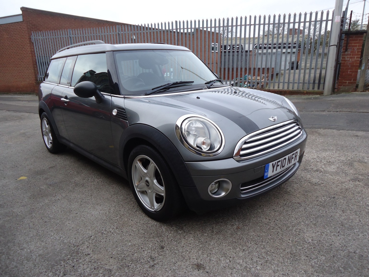 Used MINI Clubman 2010 for sale - 77118507: Photo 2