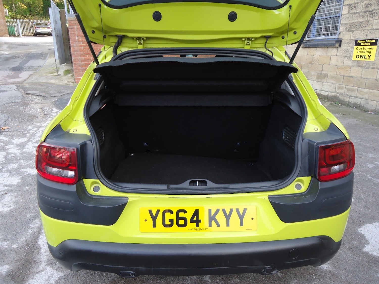 Used Citroen C4 Cactus 2014 for sale - 76397002: Photo 11