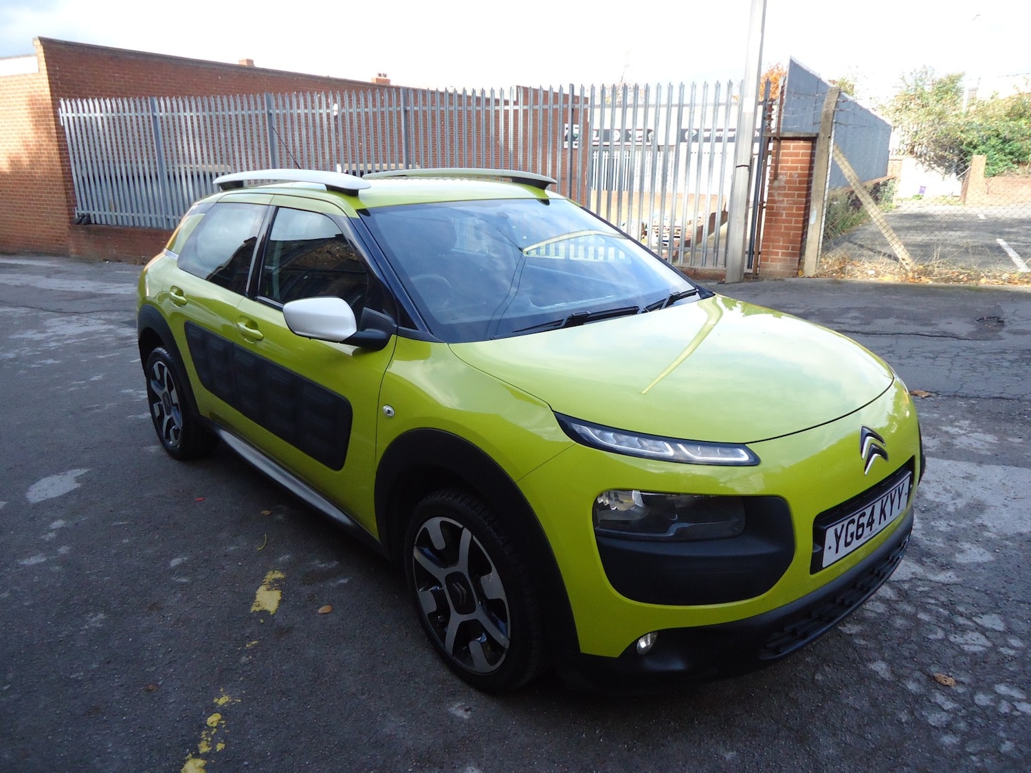 Used Citroen C4 Cactus 2014 for sale - 76397002: Photo 2