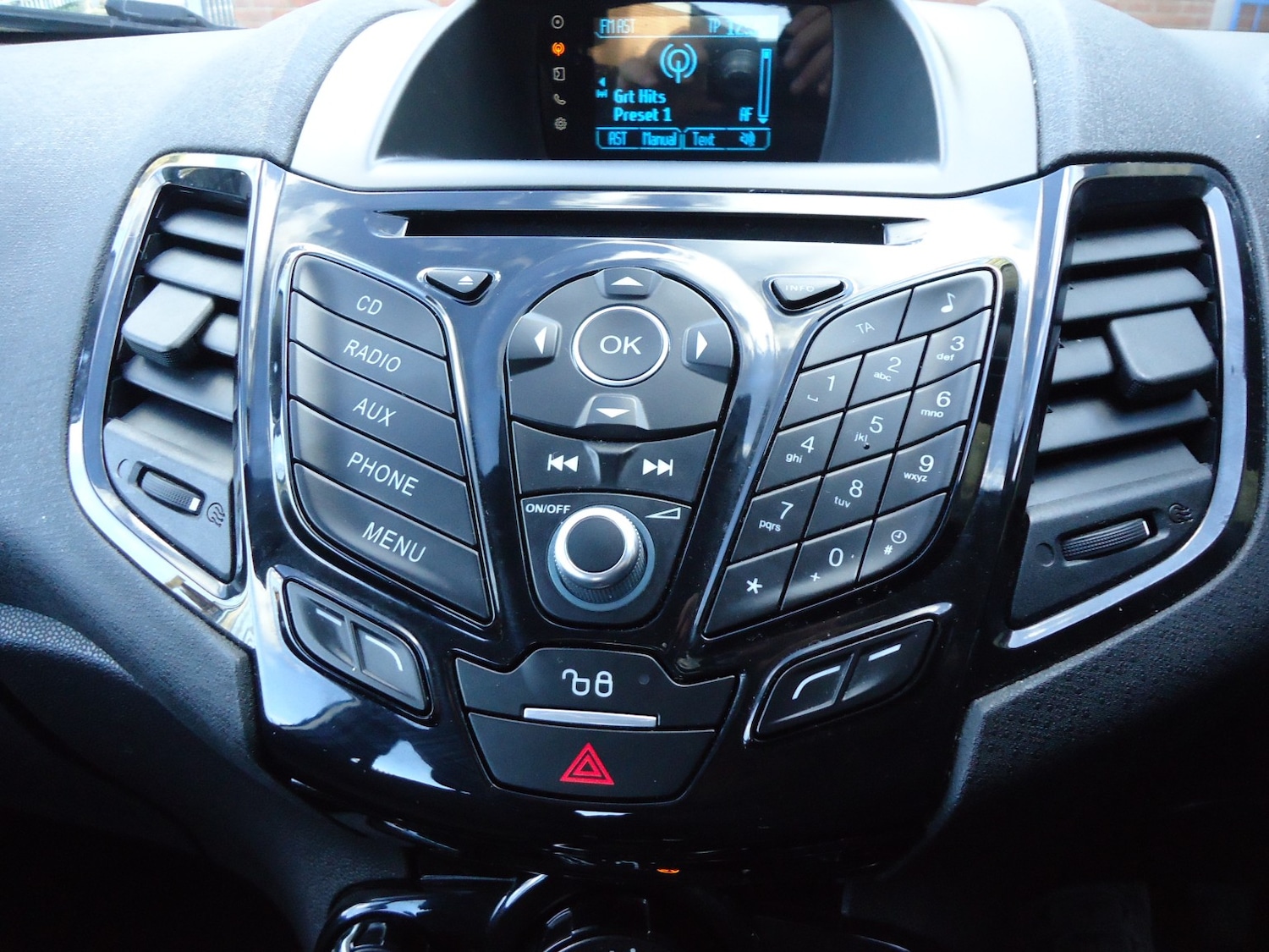 Used Ford Fiesta 2015 for sale - 76397014: Photo 19