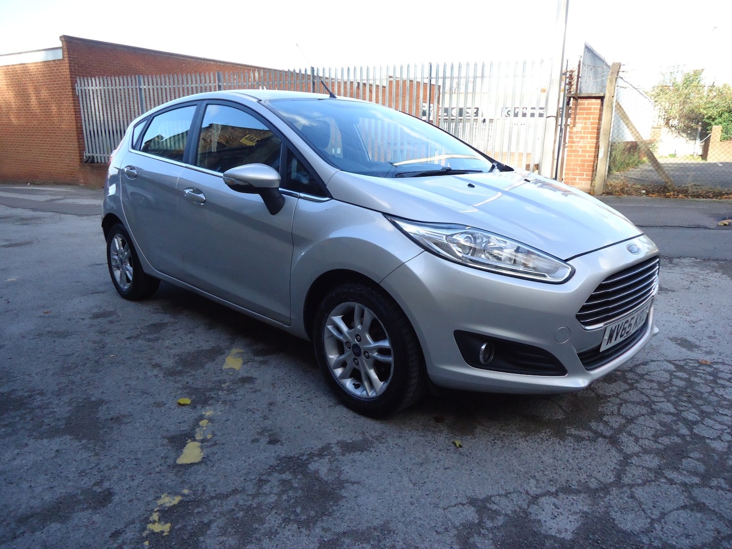 Used Ford Fiesta 2015 for sale - 76397014: Photo 2