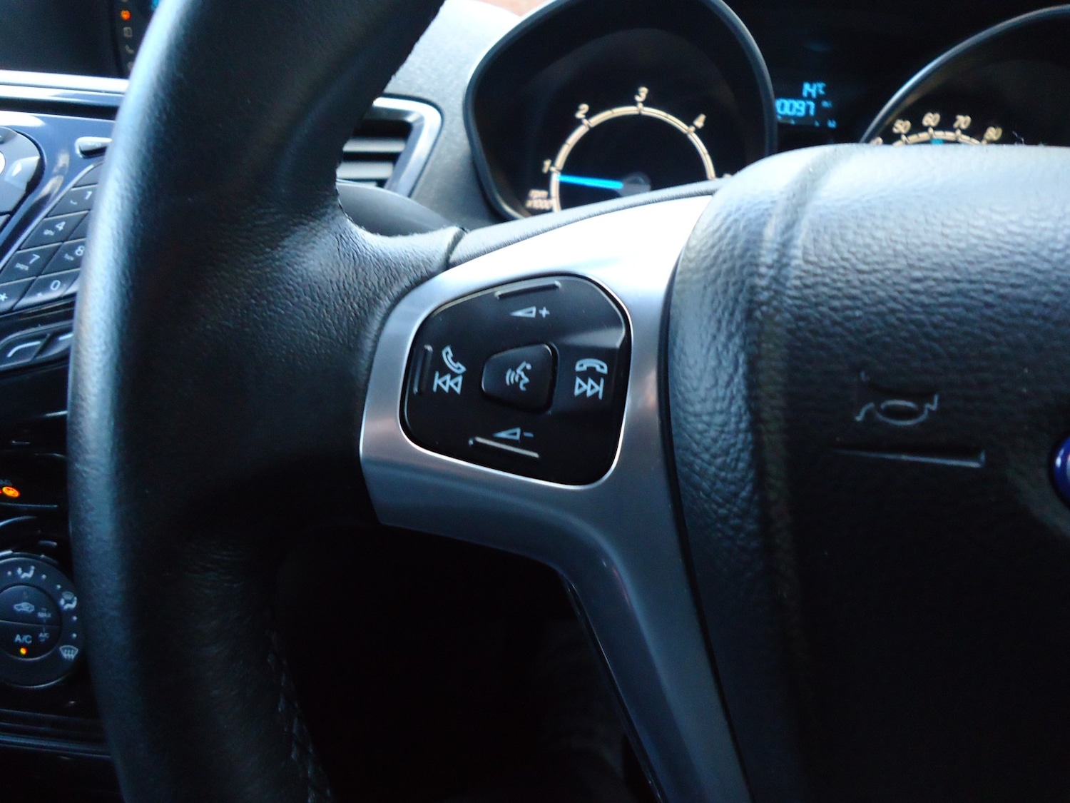 Used Ford Fiesta 2015 for sale - 76397014: Photo 21