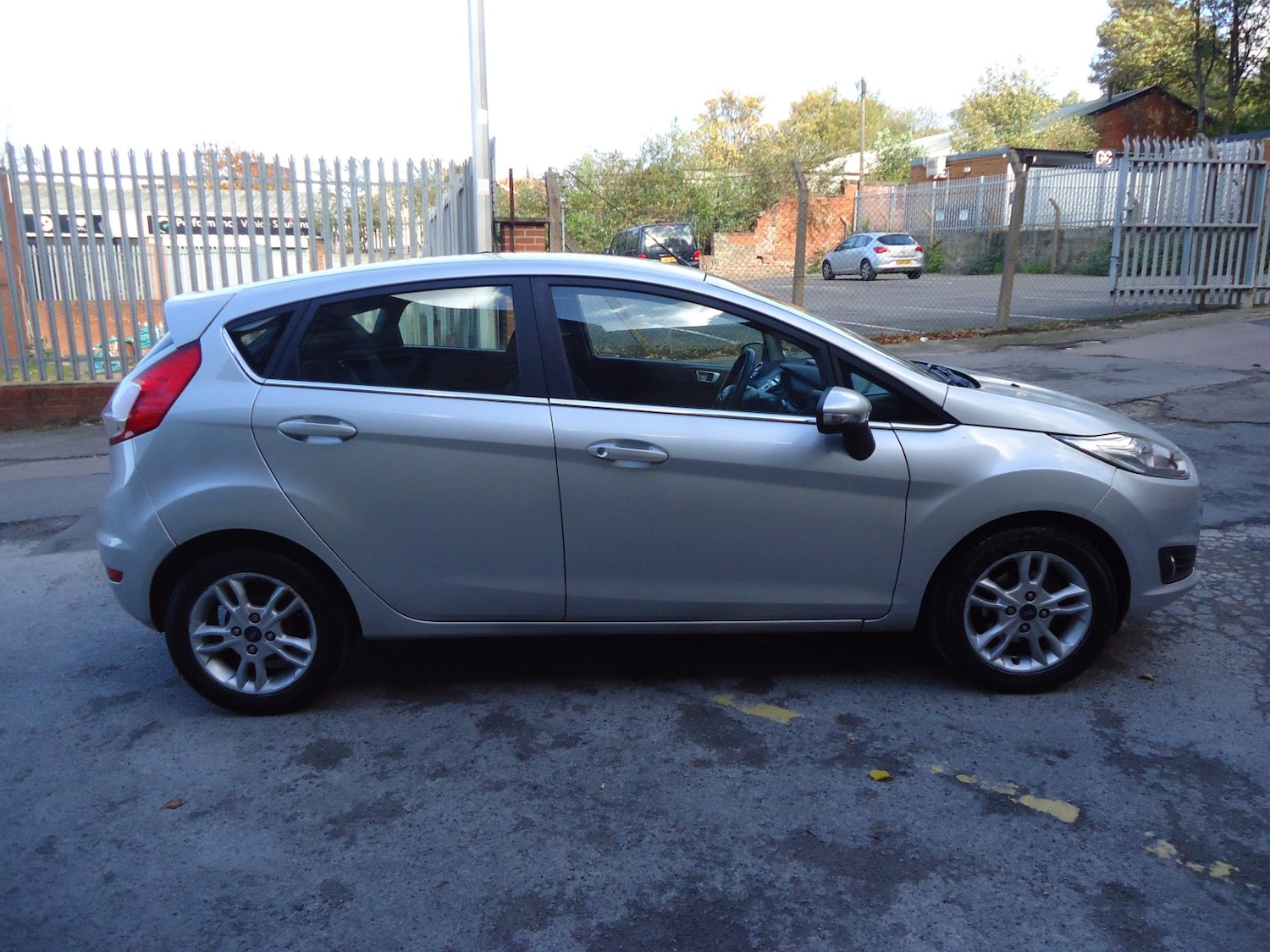 Used Ford Fiesta 2015 for sale - 76397014: Photo 3