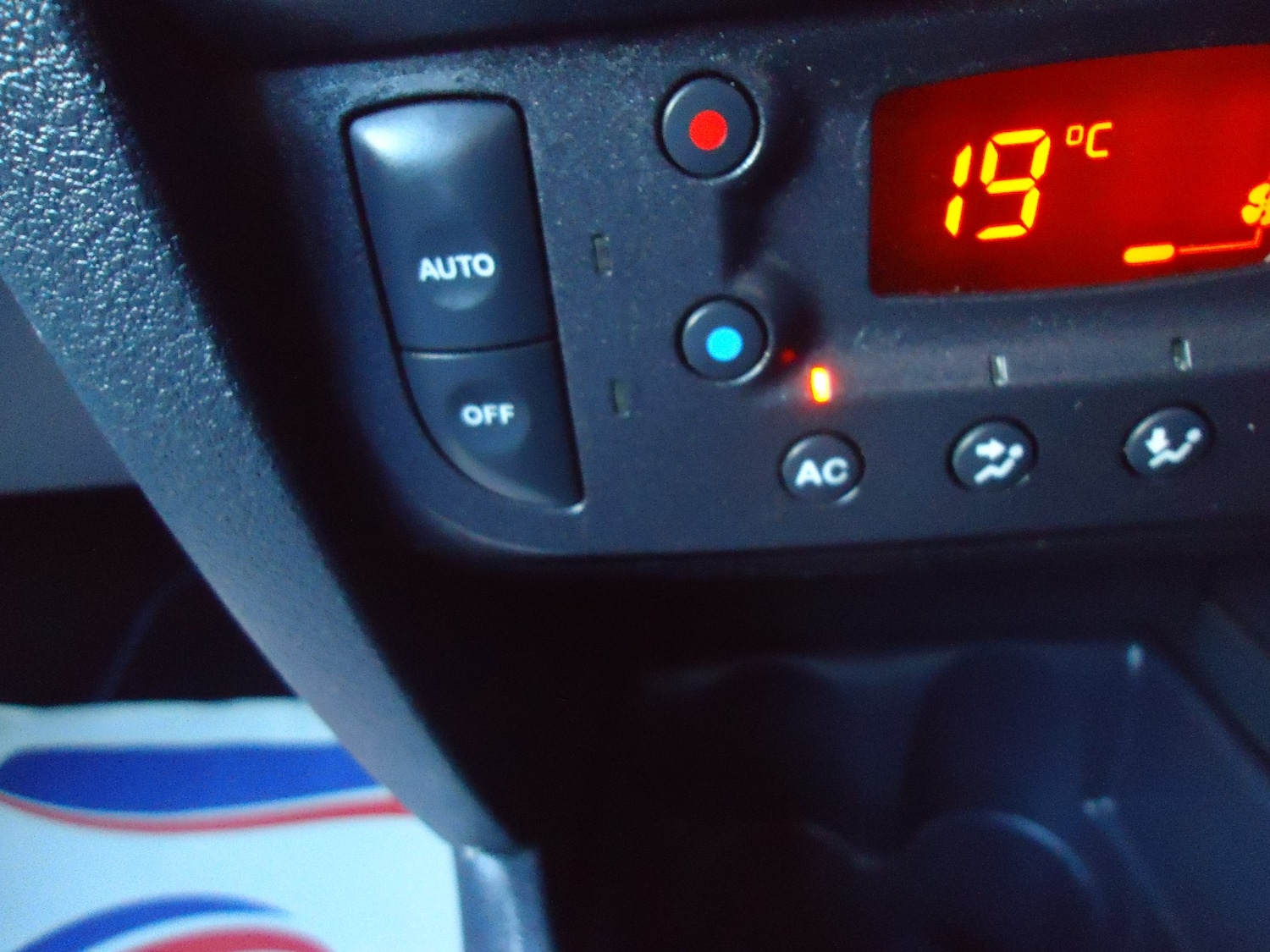 Used Renault Clio 2004 for sale - 76571096: Photo 18