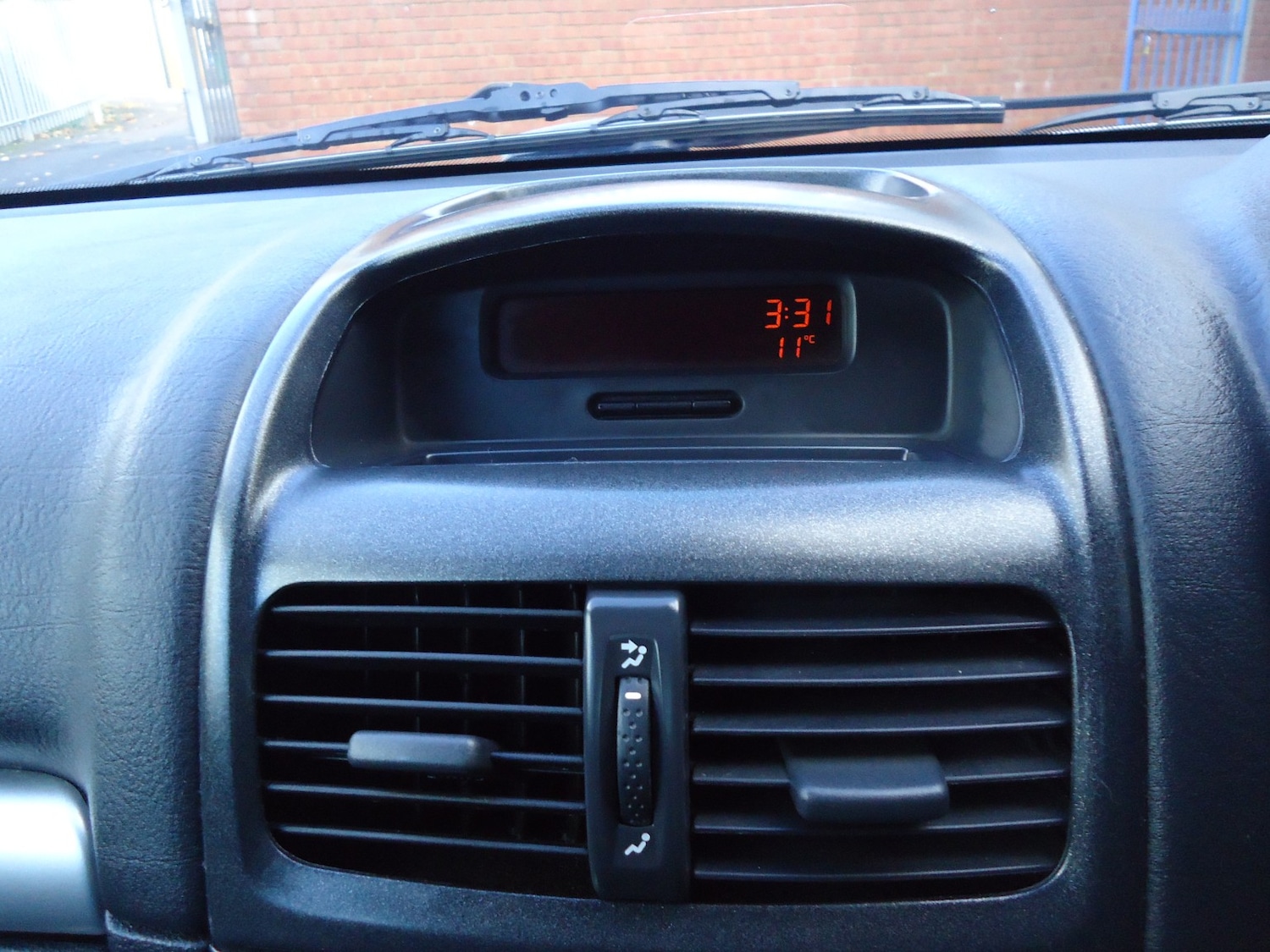 Used Renault Clio 2004 for sale - 76571096: Photo 20