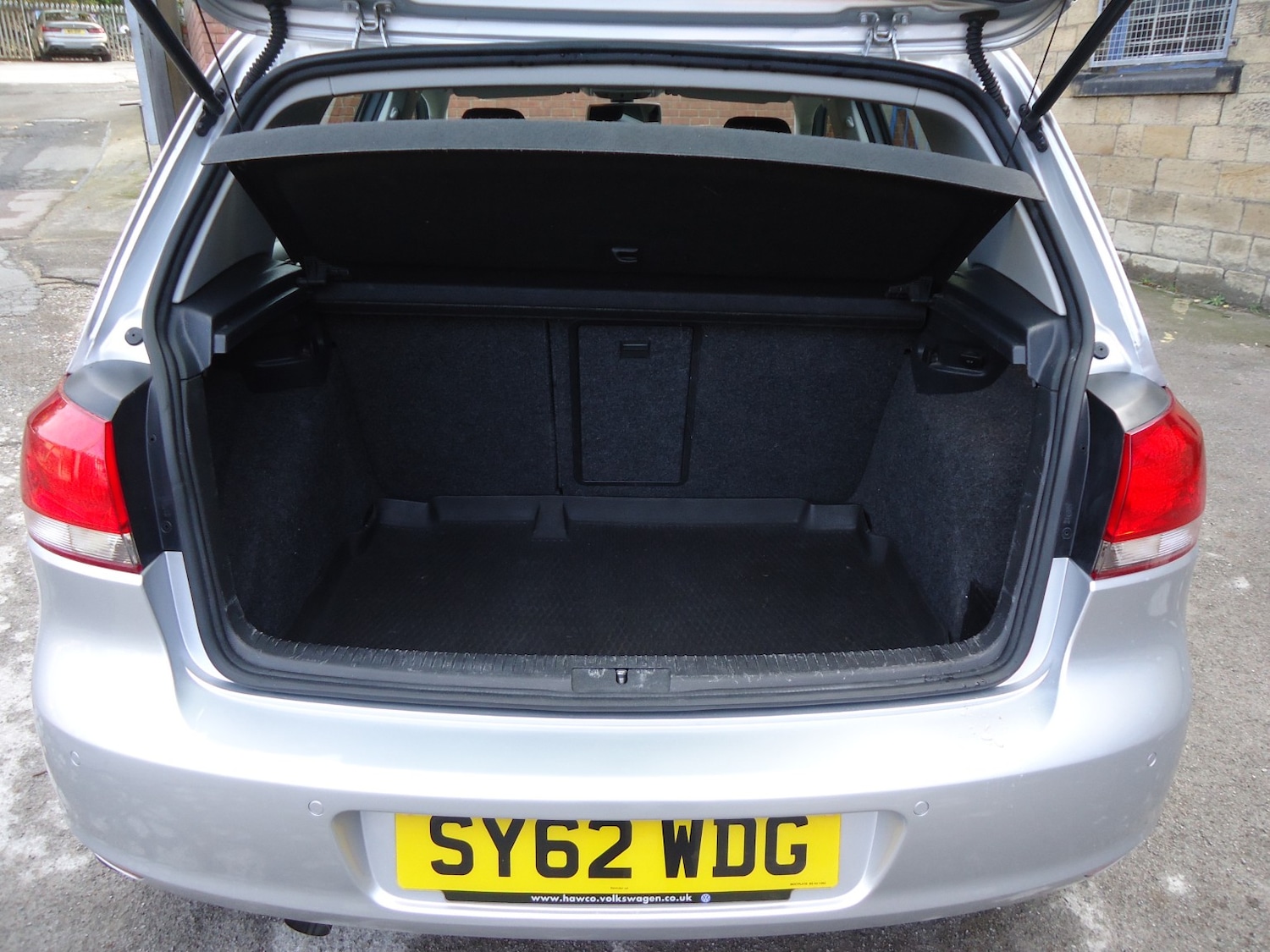 Used Volkswagen Golf 2012 for sale - 76397011: Photo 11