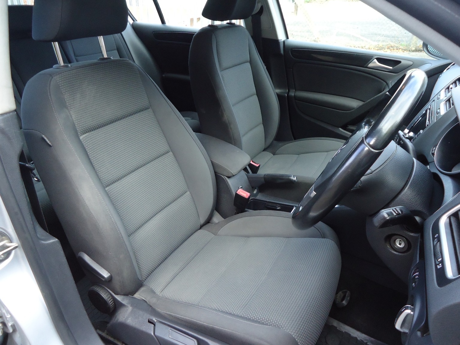 Used Volkswagen Golf 2012 for sale - 76397011: Photo 15