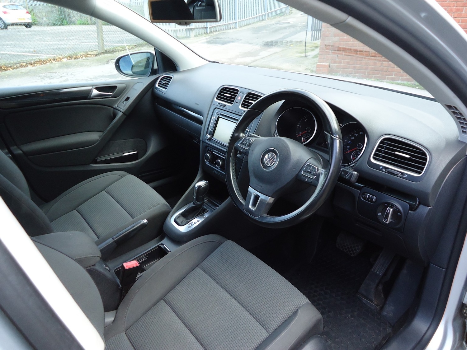 Used Volkswagen Golf 2012 for sale - 76397011: Photo 16