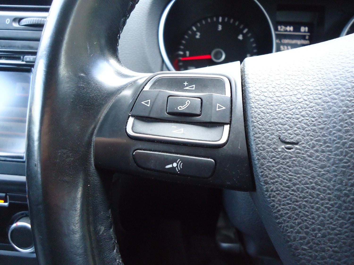 Used Volkswagen Golf 2012 for sale - 76397011: Photo 22