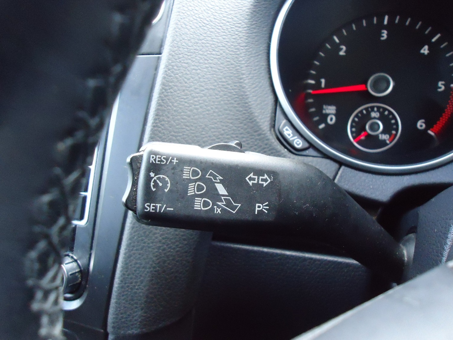 Used Volkswagen Golf 2012 for sale - 76397011: Photo 24