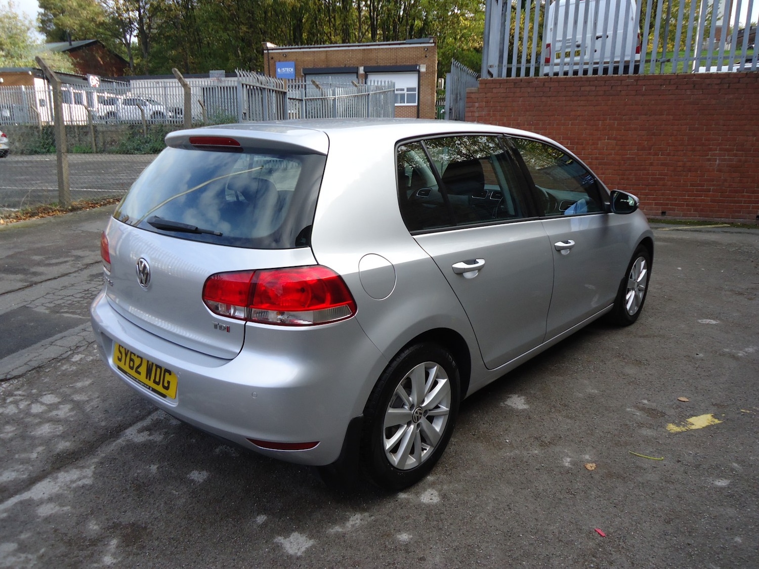 Used Volkswagen Golf 2012 for sale - 76397011: Photo 4