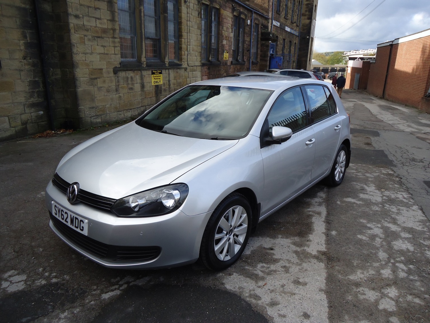Used Volkswagen Golf 2012 for sale - 76397011: Photo 8