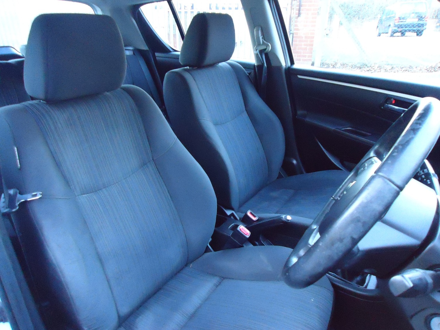 Used Suzuki Swift 2014 for sale - 77107734: Photo 12