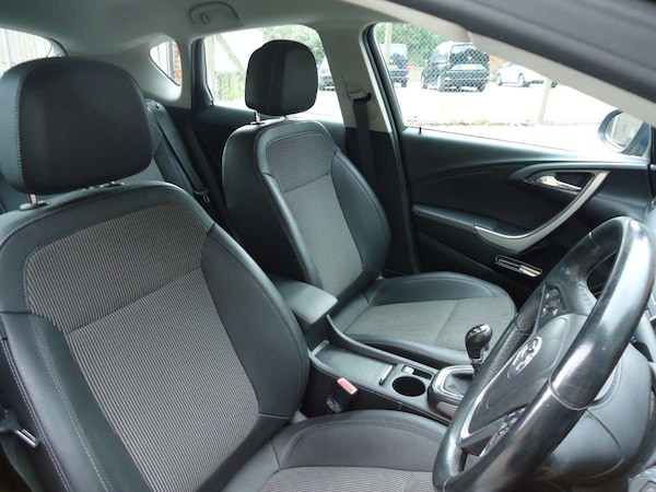Used Vauxhall Astra 2011 for sale - 75667798: Photo 14