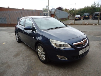 Vauxhall - Astra