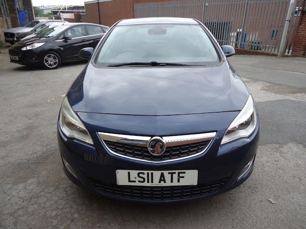 Used Vauxhall Astra 2011 for sale - 75667798: Photo 9