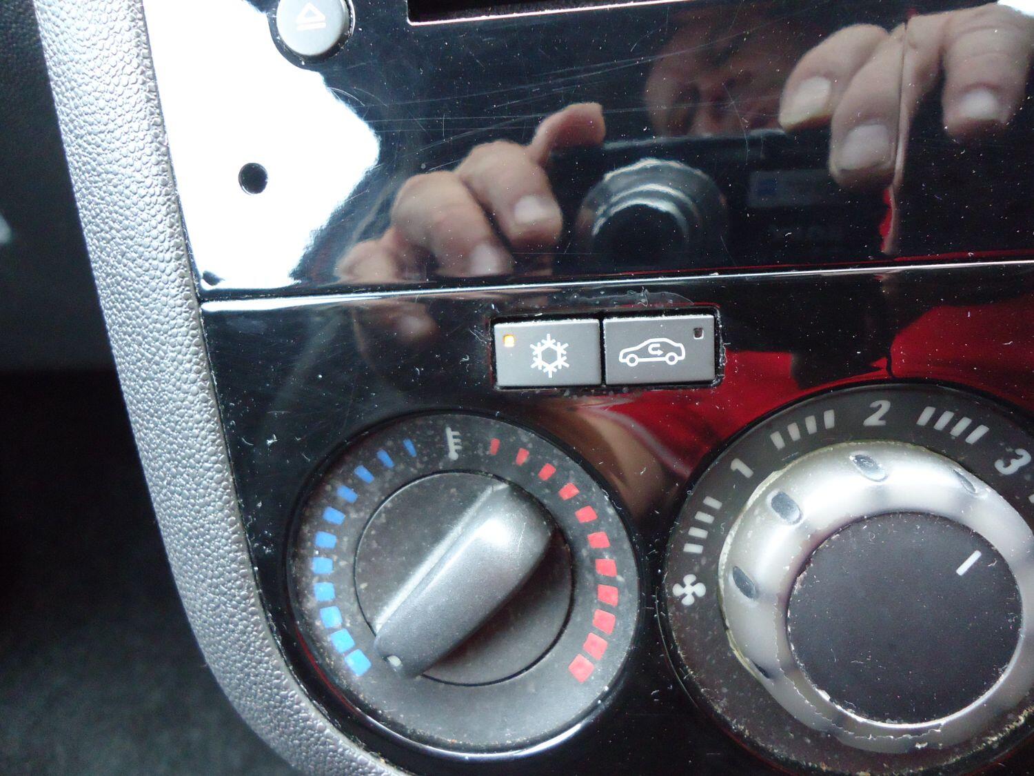 Used Vauxhall Corsa 2014 for sale - 76794200: Photo 20