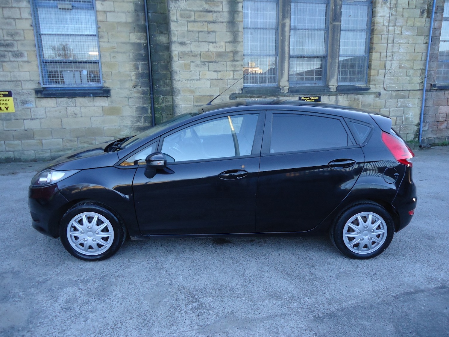 Used Ford Fiesta 2012 for sale - 77118549: Photo 7