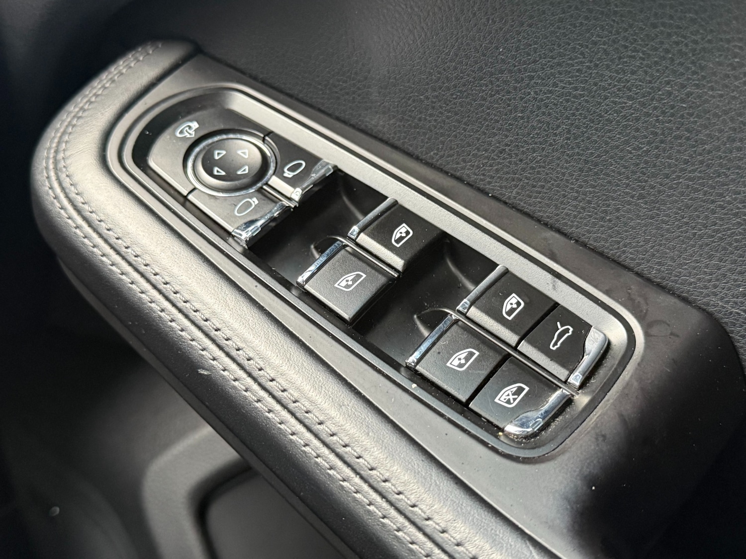 Used Porsche Macan 2016 for sale - 76694378: Photo 15