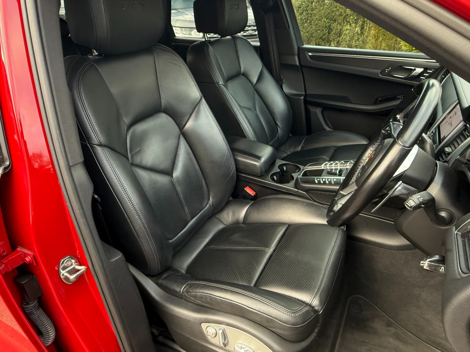 Used Porsche Macan 2016 for sale - 76694378: Photo 6