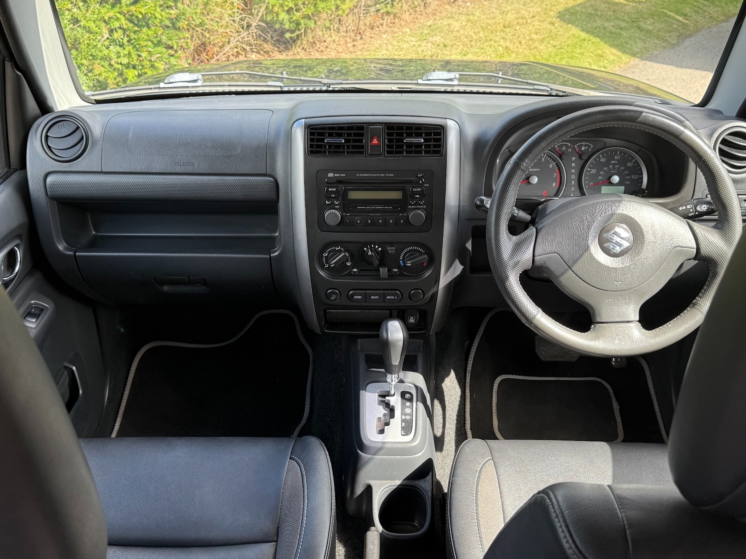 Used Suzuki Jimny 2012 for sale - 76027638: Photo 10