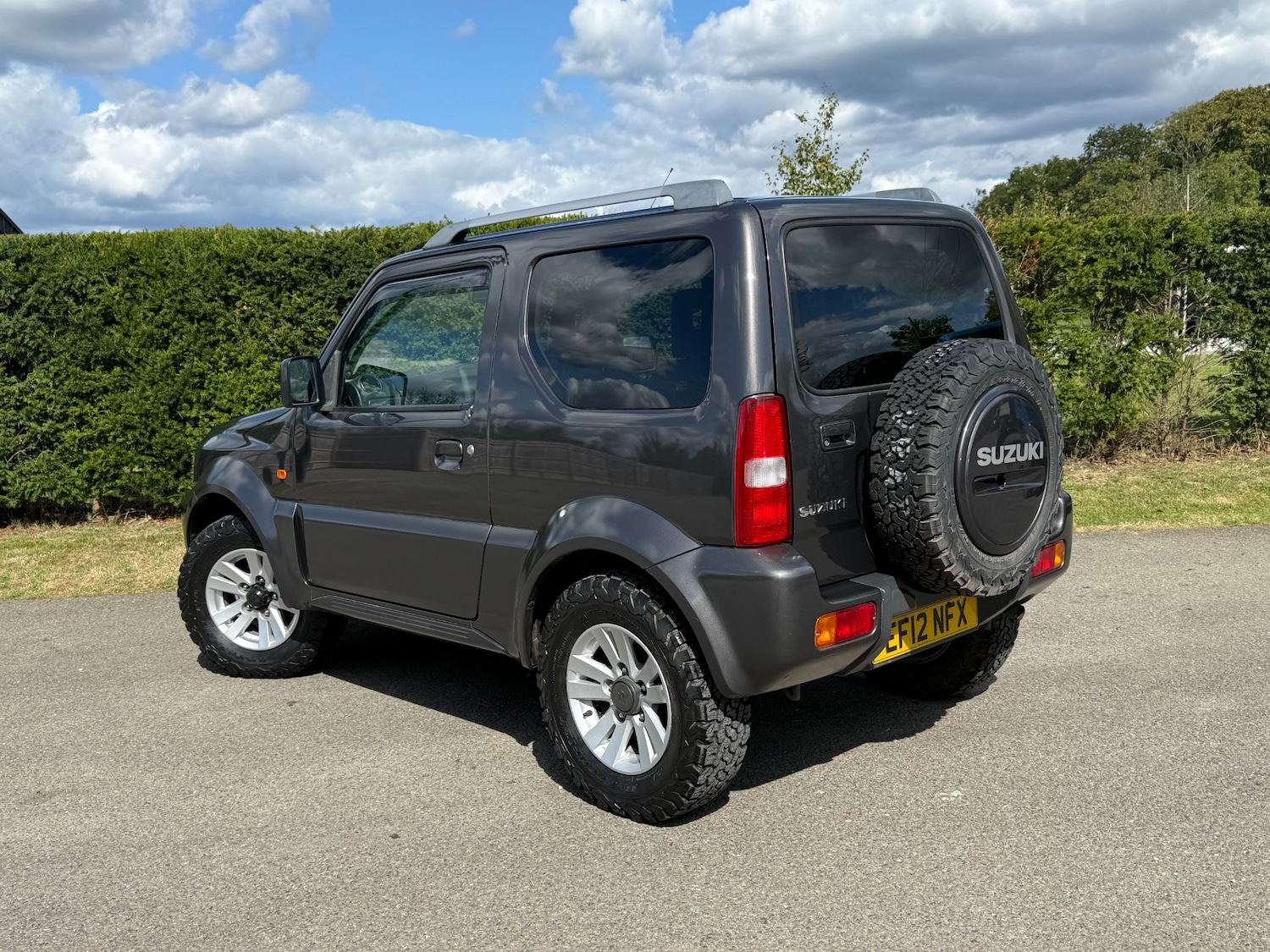 Used Suzuki Jimny 2012 for sale - 76027638: Photo 2