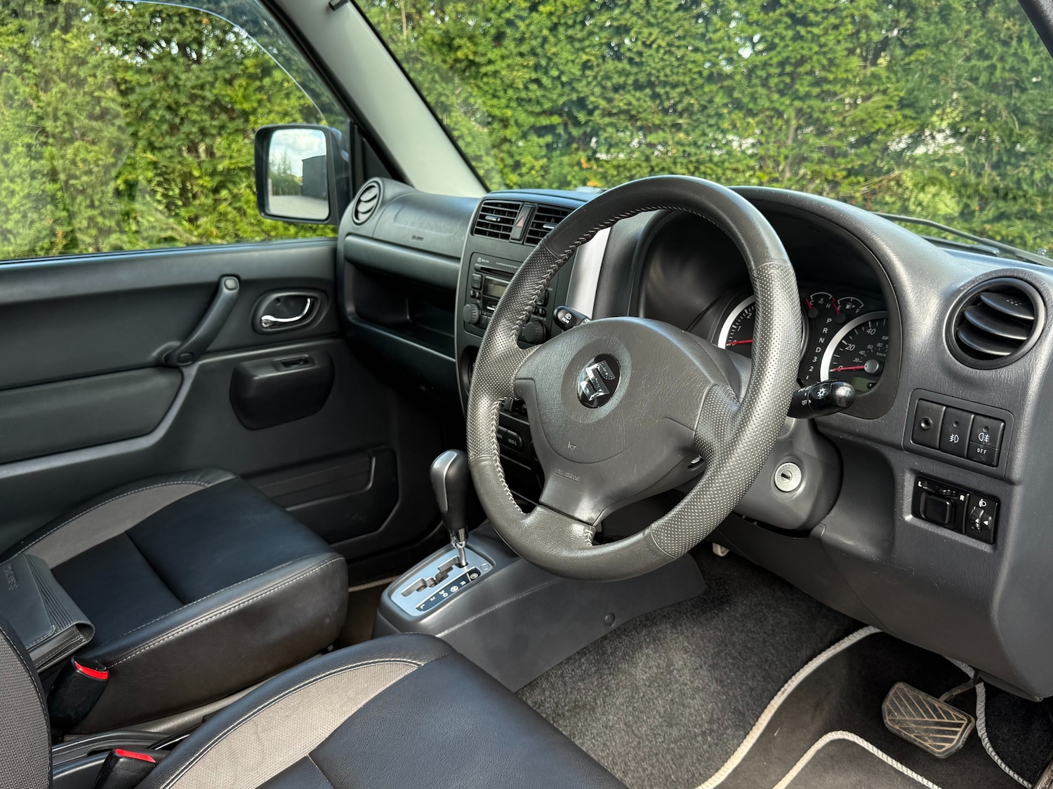 Used Suzuki Jimny 2012 for sale - 76027638: Photo 5