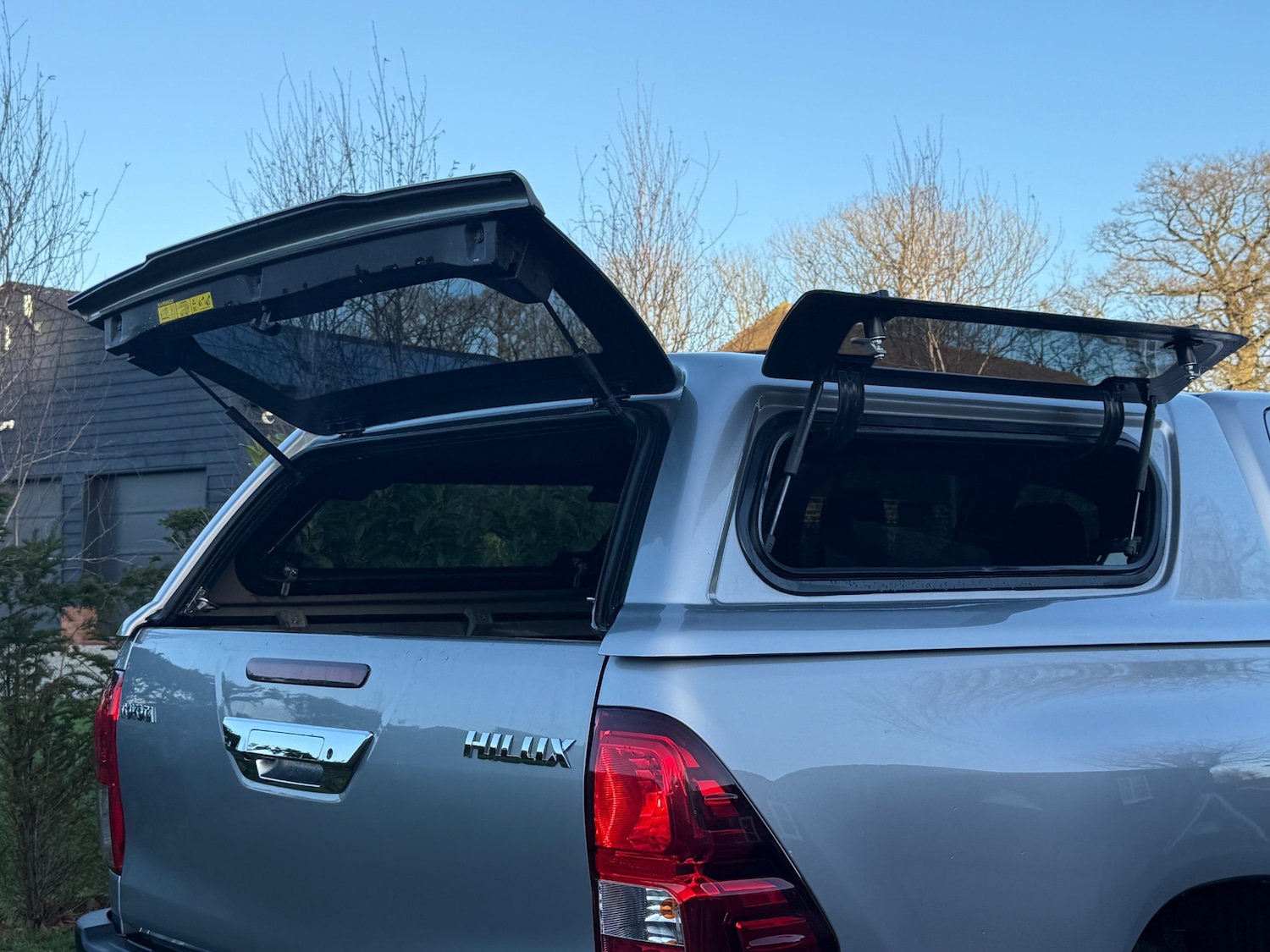 Used Toyota Hilux 2017 for sale - 76894508: Photo 11