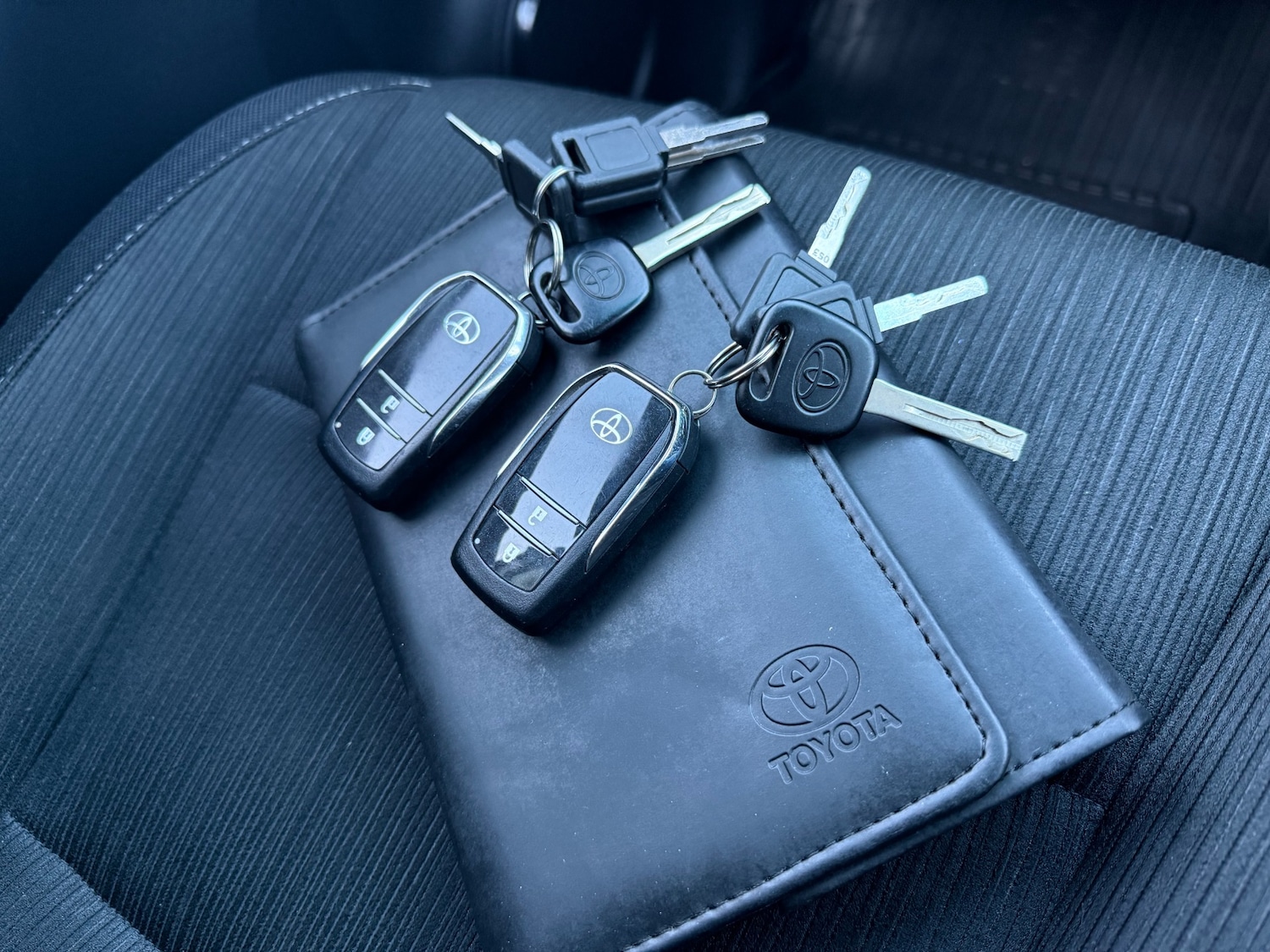 Used Toyota Hilux 2017 for sale - 76894508: Photo 15