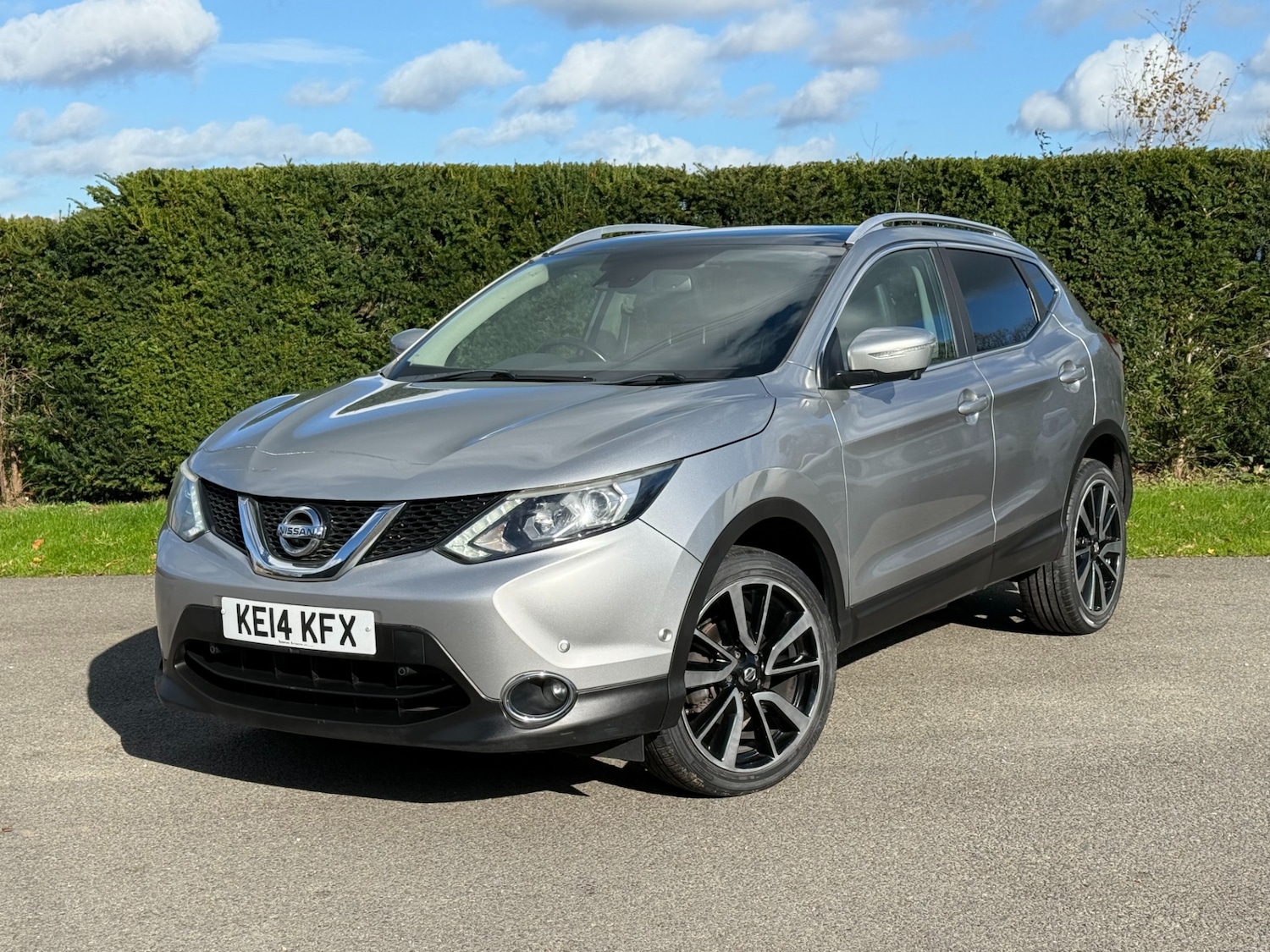 Used Nissan Qashqai 2014 for sale - 76382707: Photo 1