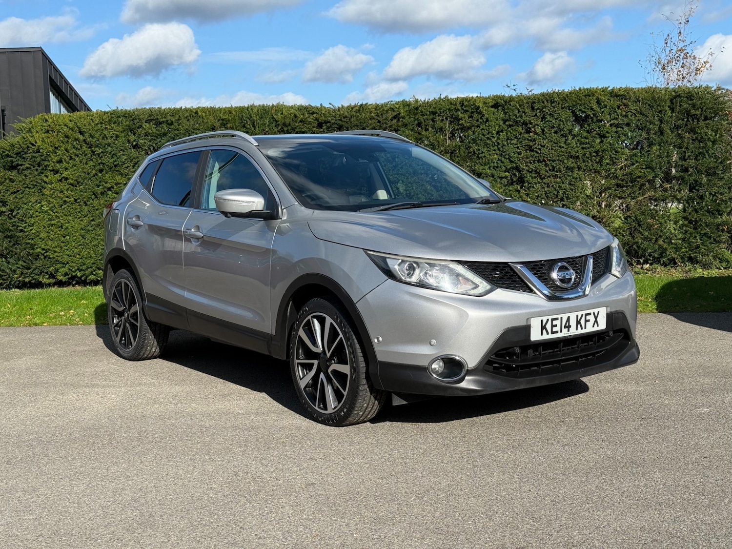 Used Nissan Qashqai 2014 for sale - 76382707: Photo 4