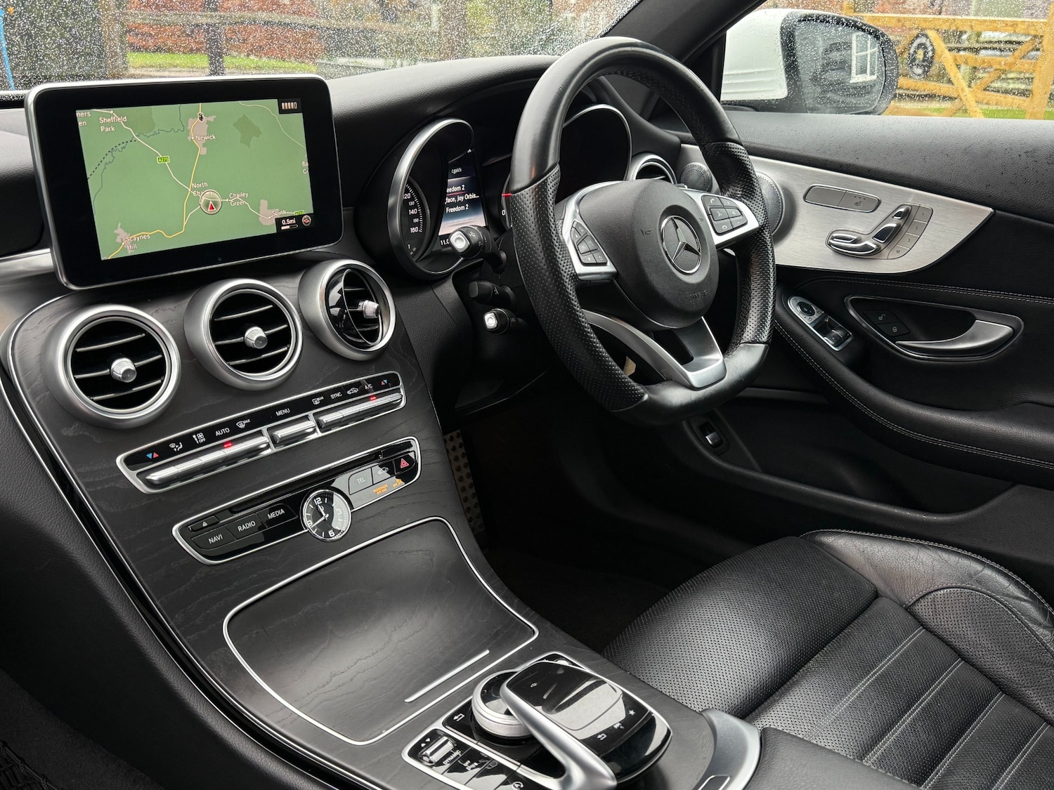 Used Mercedes-Benz C Class 2016 for sale - 76720103: Photo 11