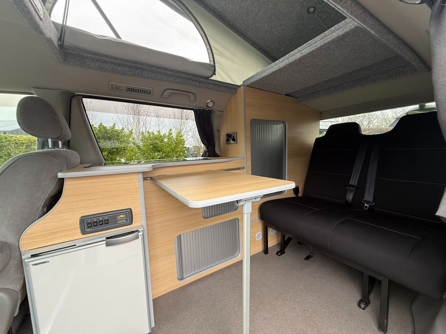 Used Toyota Alphard 2021 for sale - 77676255: Photo 2